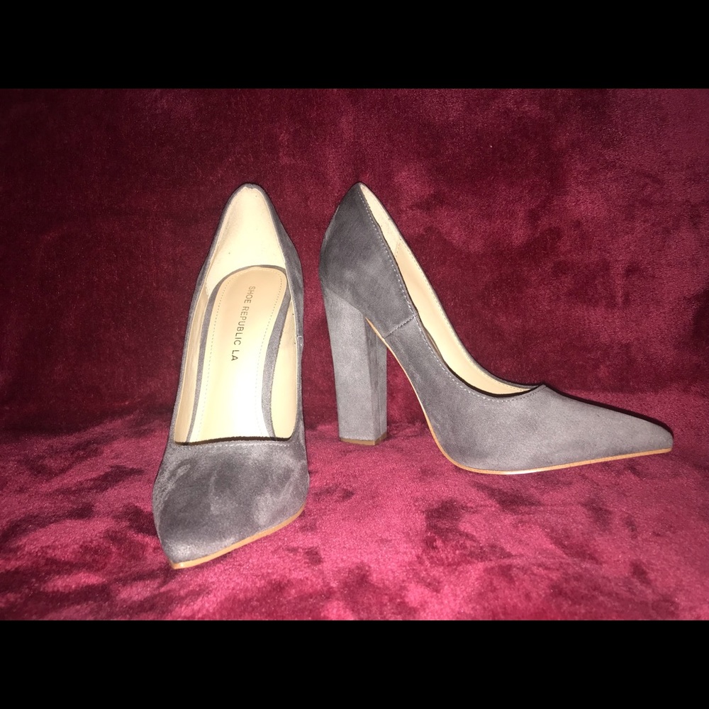 Pointed toe suede heels